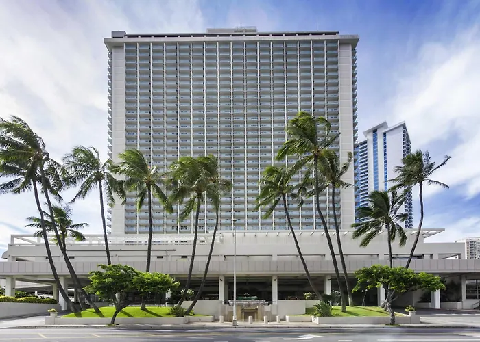 Ala Moana Honolulu by Mantra
