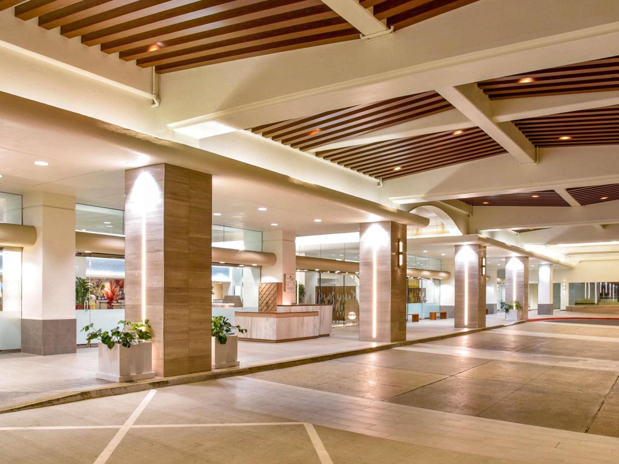 Hotel Ala Moana By Mantra