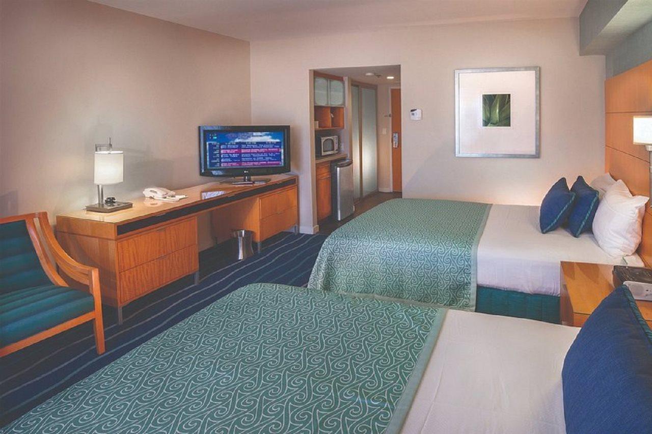Hotel Ala Moana By Mantra