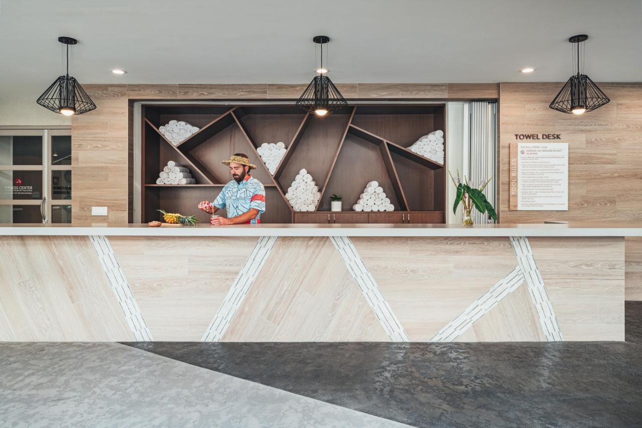 Hotel Ala Moana - Fee Included